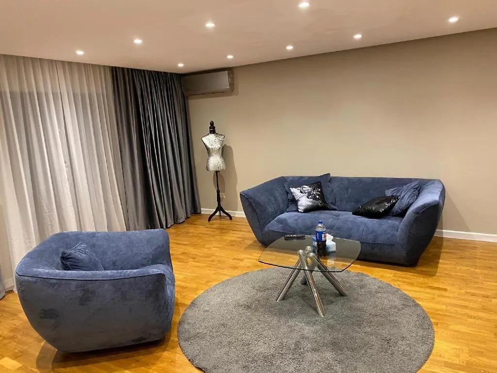 Valivillas Studio & Apartaments Bucarest