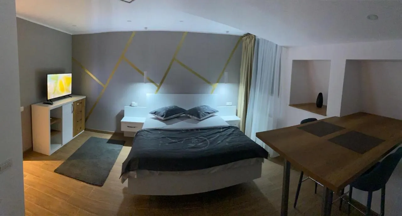 Valivillas Studio & Apartaments Bucarest 0*,  Romania